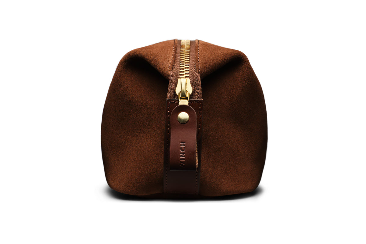 quality zipper closure on luxury wash bag