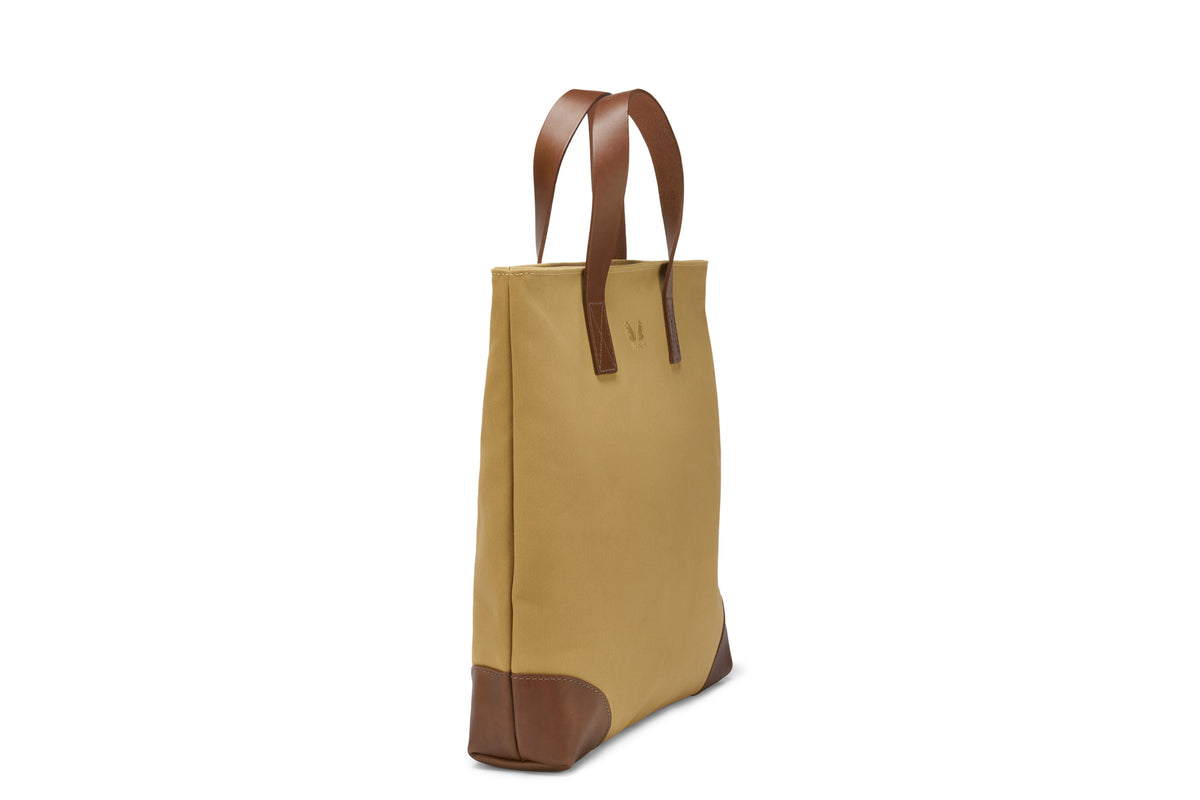 side view of sand tote bag