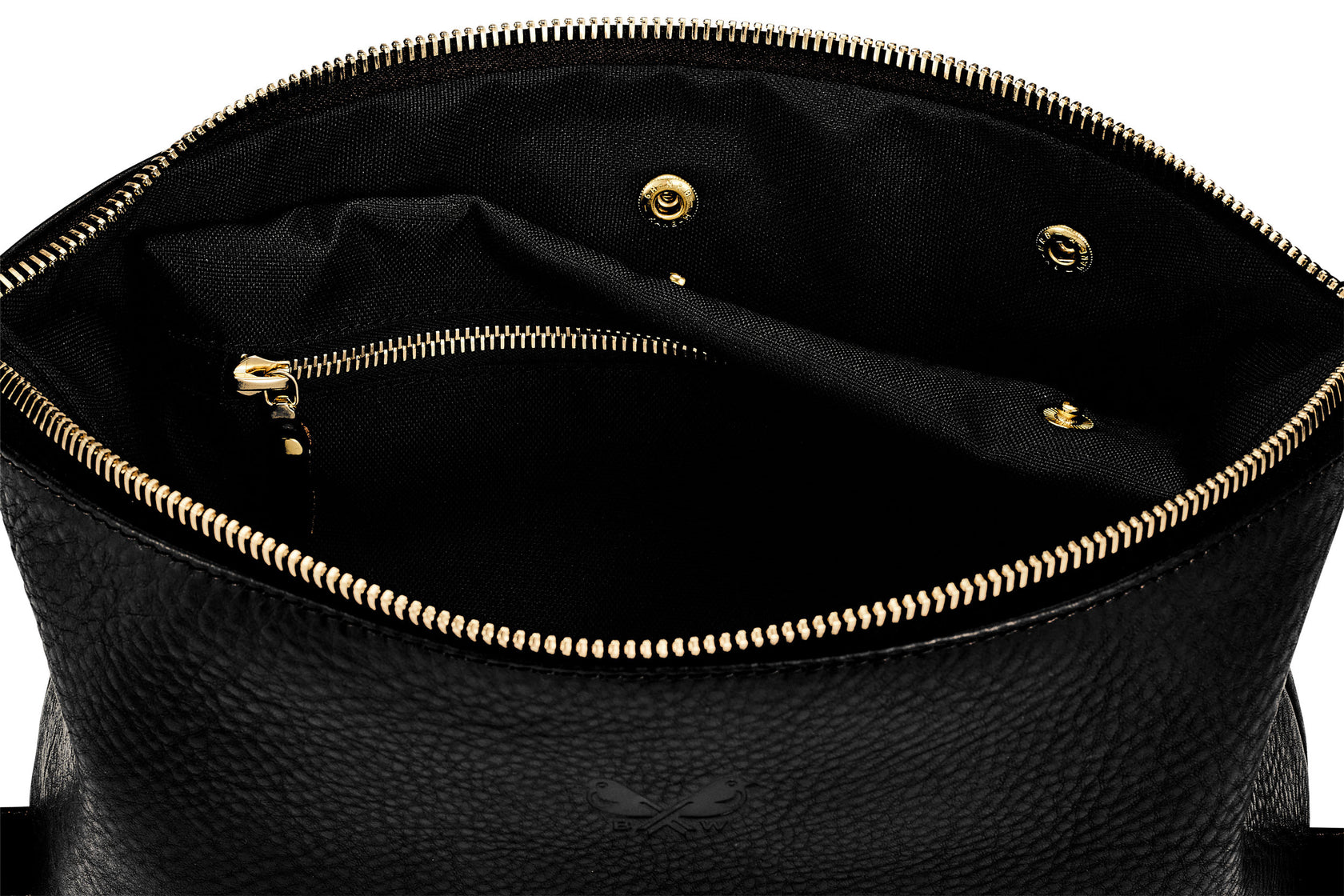 interior clip out wet compartment black leather wash bag