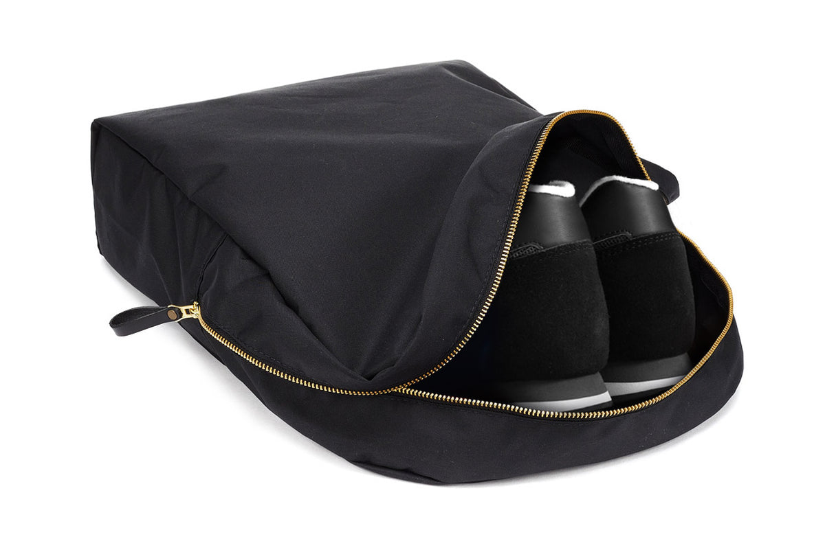 removable wet compartment element of the black backpack
