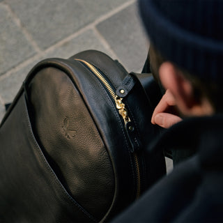 LEATHER BACKPACK - Black