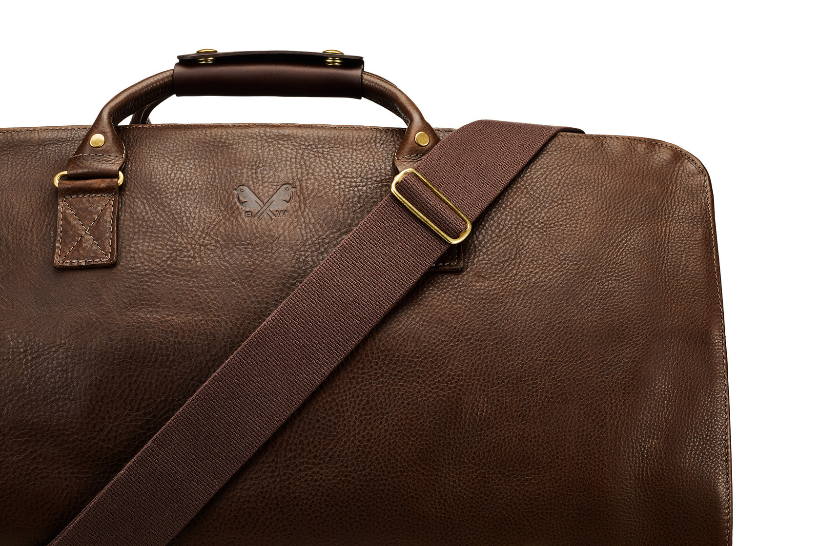 Magnetic closure connecting suit carrier to holdall bag